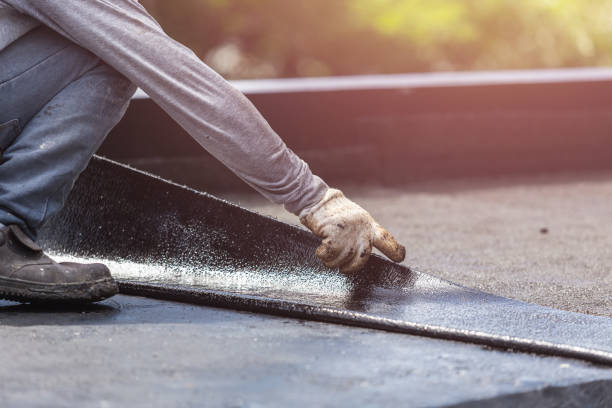 Professional Vapor Barrier Installation technician working in Leroy, MI